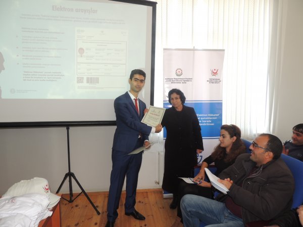 Cəbhəyanı regionlarda "Elektron hökumət" mövzusu üzrə seminarlar yekunlaşıb - FOTOLAR