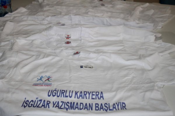 Sumqayıt gəncləri üçün "Uğurlu karyera işgüzar yazışmalardan başlayır"  təlimi yekunlaşıb - FOTOLAR