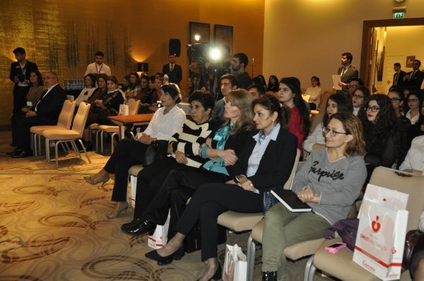 Bakıda "Ortopediya və Plastik Cərrahiyyə" mövzusunda tibbi seminar keçirilib (FOTOLAR)