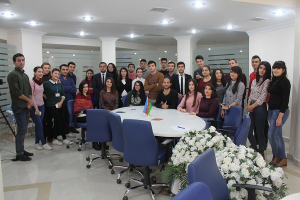 Sumqayıtda “Nitq mədəniyyəti - Ünsiyyətdə jestlərin rolu” mövzusunda təlim keçirilib - FOTO Sumqayıtda “Nitq mədəniyyəti - Ünsiyyətdə jestlərin rolu” mövzusunda təlim keçirilib - FOTO