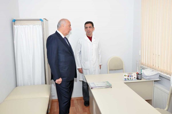 Sumqayıtda bu səhiyyə ocağı 27 ildən sonra təmir olundu - FOTO Sumqayıtda bu səhiyyə ocağı 27 ildən sonra təmir olundu - FOTO