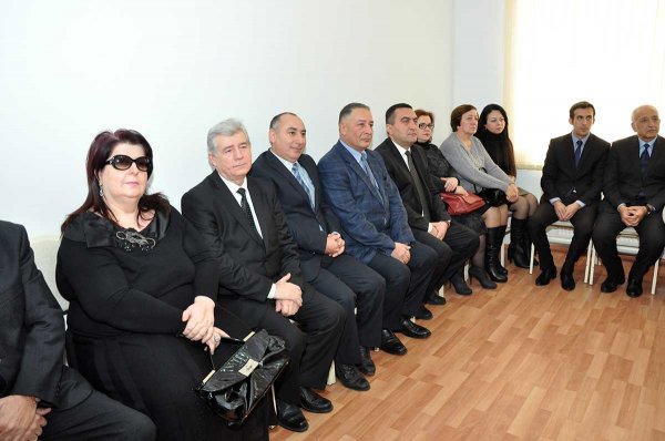 Sumqayıtda bu səhiyyə ocağı 27 ildən sonra təmir olundu - FOTO Sumqayıtda bu səhiyyə ocağı 27 ildən sonra təmir olundu - FOTO