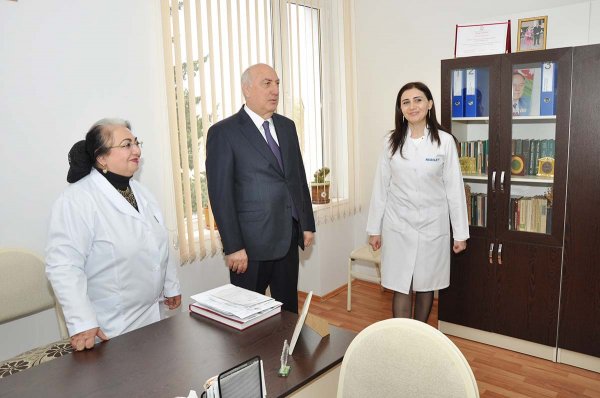 Sumqayıtda bu səhiyyə ocağı 27 ildən sonra təmir olundu - FOTO Sumqayıtda bu səhiyyə ocağı 27 ildən sonra təmir olundu - FOTO