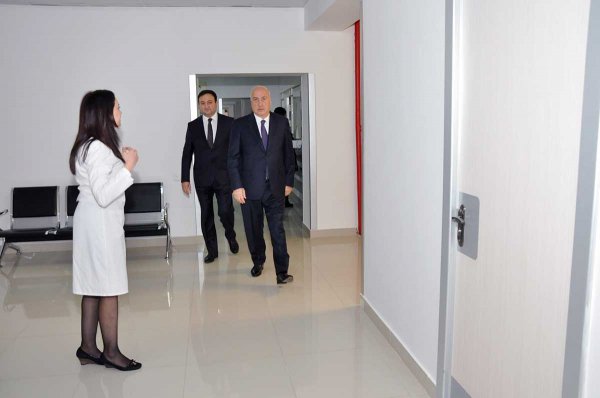 Sumqayıtda bu səhiyyə ocağı 27 ildən sonra təmir olundu - FOTO Sumqayıtda bu səhiyyə ocağı 27 ildən sonra təmir olundu - FOTO