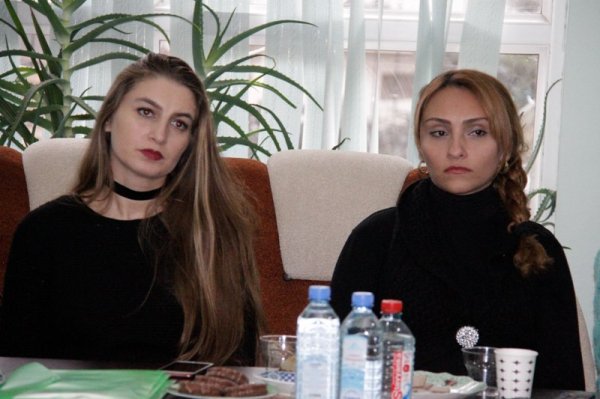 Sumqayıtda insan alveri mövzusunda ictimai dinləmə keçirilib - FOTOLAR Sumqayıtda insan alveri mövzusunda ictimai dinləmə keçirilib - FOTOLAR