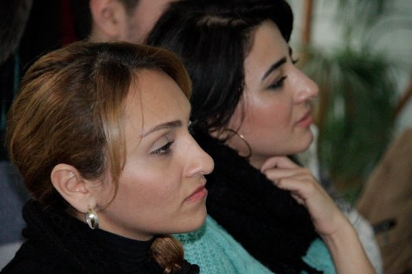 Sumqayıtda insan alveri mövzusunda ictimai dinləmə keçirilib - FOTOLAR Sumqayıtda insan alveri mövzusunda ictimai dinləmə keçirilib - FOTOLAR