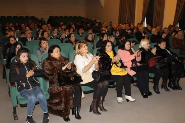 Sumqayıtda Ələsgər Həsənlinin 70 illik yubileyi keçirilib - FOTO Sumqayıtda Ələsgər Həsənlinin 70 illik yubileyi keçirilib - FOTO
