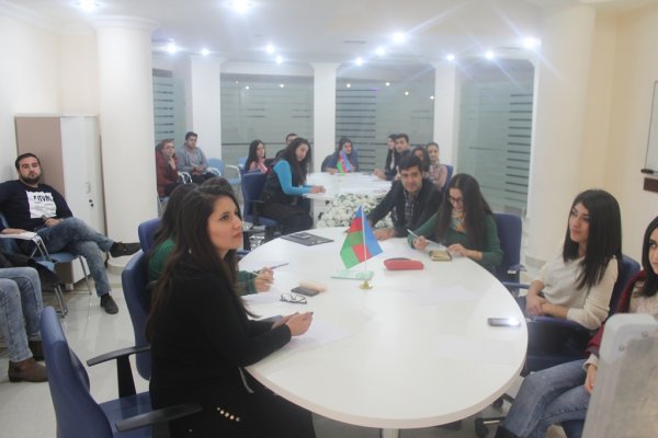 Sumqayıtda “Fərdin Şəxsi İnkişafı Akademiyası” davam edir - FOTO