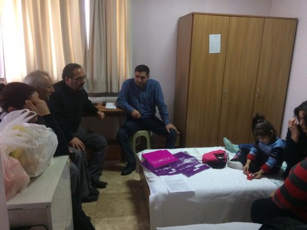 İzmirdə müalicə alan azərbaycanlı uşaqlara dəstək kampaniyası genişlənir – Daha 2 dərnək rəhbəri ailəyə baş çəkib