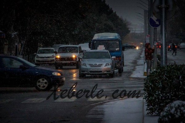 Sumqayıta ilk qar yağıb - FOTOSESSİYA