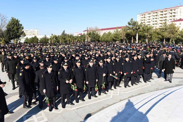 Sumqayıtda Ümummilli Lider Heydər Əliyevin xatirəsi anıldı – FOTOLAR Sumqayıtda Ümummilli Lider Heydər Əliyevin xatirəsi anıldı – FOTOLAR