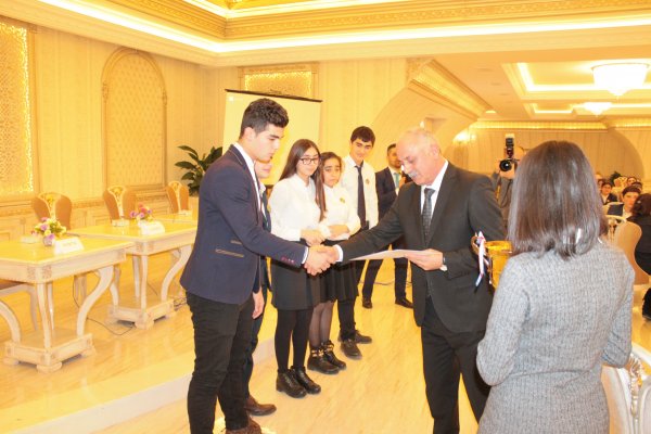 Sumqayıtın hansı məktəbləri Heydər Əliyevə həsr olunan yarışda fərqləndi? – FOTOLAR Sumqayıtın hansı məktəbləri Heydər Əliyevə həsr olunan yarışda fərqləndi? – FOTOLAR