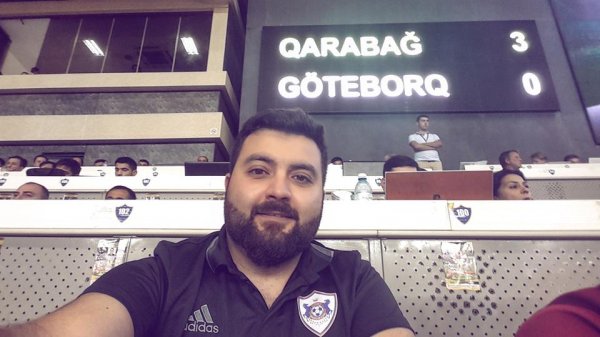 Sumqayıtlı gəncdən qeyri-adi təşəbbüs - Tələbələrə yardım üçün kolleksiyasındakı futbolkaları auksiona çıxardı