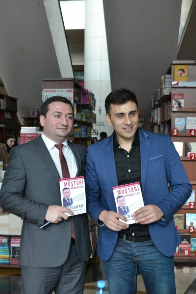 Sumqayıtlı gəncin “Müştəri Məmnuniyyəti” adlı kitabının təqdimatı keçirildi - FOTOLAR Sumqayıtlı gəncin “Müştəri Məmnuniyyəti” adlı kitabının təqdimatı keçirildi - FOTOLAR
