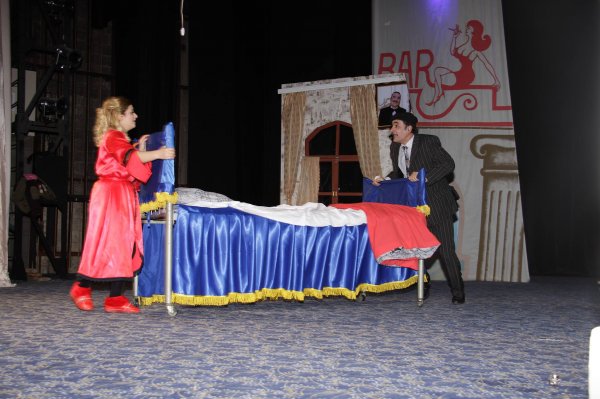 Sumqayıt Dövlət Dram Teatrında “Oğru” tamaşasının premyerası keçirilib - VİDEO +FOTO Sumqayıt Dövlət Dram Teatrında “Oğru” tamaşasının premyerası keçirilib - VİDEO +FOTO
