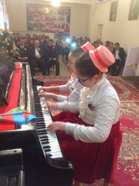 Sumqayıt şəhər Fikrət Əmirov adına uşaq musiqi məktəbinin 25 illik yubiley tədbiri keçirilib