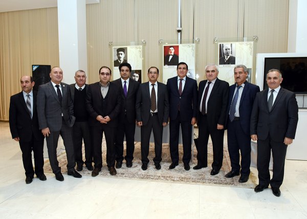 Sumqayıtda şair Sabir Sarvanın 60 illik yubileyi keçirilib -FOTOLAR Sumqayıtda şair Sabir Sarvanın 60 illik yubileyi keçirilib -FOTOLAR