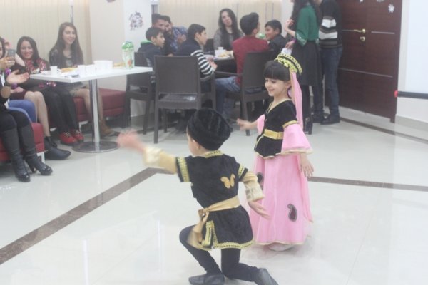 Sumqayıtda Həmrəylik Günü və Yeni İl münasibətilə bayram tədbiri keçirildi - FOTOLAR