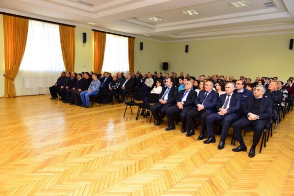 Sumqayıtda 20 kimyaçı mükafatlandırıldı - FOTO Sumqayıtda 20 kimyaçı mükafatlandırıldı - FOTO