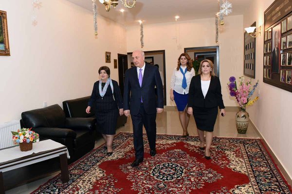 Sumqayıtda 9000 bayram hədiyyəsi paylandı - FOTOLAR Sumqayıtda 9000 bayram hədiyyəsi paylandı - FOTOLAR