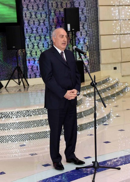 Sumqayıtda Dünya Azərbaycanlılarının Həmrəylik Günü və Yeni il bayramı qeyd olunub – FOTOLAR Sumqayıtda Dünya Azərbaycanlılarının Həmrəylik Günü və Yeni il bayramı qeyd olunub – FOTOLAR