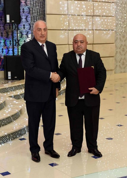 Sumqayıtda Dünya Azərbaycanlılarının Həmrəylik Günü və Yeni il bayramı qeyd olunub – FOTOLAR Sumqayıtda Dünya Azərbaycanlılarının Həmrəylik Günü və Yeni il bayramı qeyd olunub – FOTOLAR