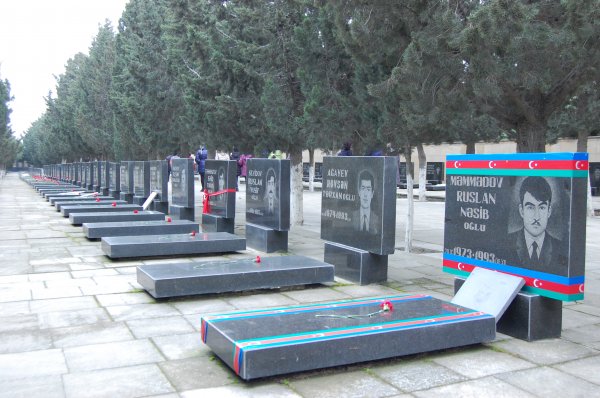 Sumqayıt Şəhidlər Xiyabanı necə quruldu? - MÜSAHİBƏ Sumqayıt Şəhidlər Xiyabanı necə quruldu? - MÜSAHİBƏ