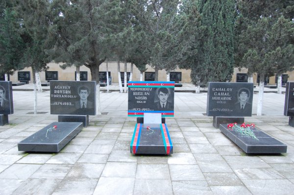 Sumqayıt Şəhidlər Xiyabanı necə quruldu? - MÜSAHİBƏ Sumqayıt Şəhidlər Xiyabanı necə quruldu? - MÜSAHİBƏ