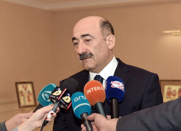 Mədəniyyət və turizm naziri Sumqayıtda vətəndaşlarla görüşüb
