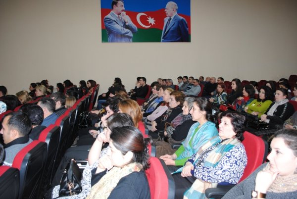 Sumqayıt Regional Mədəniyyət və Turizm idarəsi zona müşavirəsi keçirdi - FOTO Sumqayıt Regional Mədəniyyət və Turizm idarəsi zona müşavirəsi keçirdi - FOTO