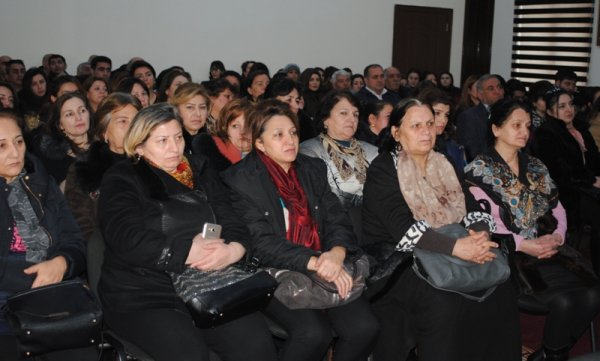 Sumqayıt Regional Mədəniyyət və Turizm idarəsi zona müşavirəsi keçirdi - FOTO Sumqayıt Regional Mədəniyyət və Turizm idarəsi zona müşavirəsi keçirdi - FOTO