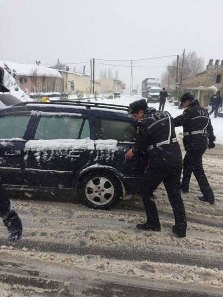 Azərbaycan polisini bir də belə görün - FOTO/VİDEO