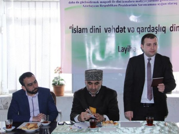 Sumqayıtda “Dini fanatizmin və xurafatçılığın zərərləri” mövzusu müzakirə olunub