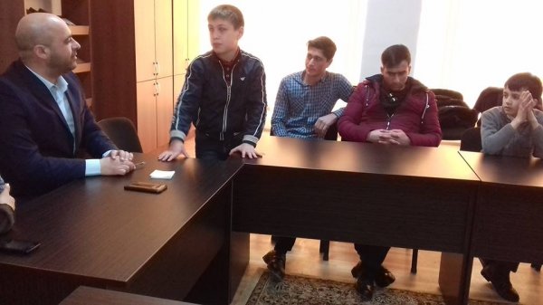 Sumqayıtda SDU tələbələri ilə "İslam həmrəyliyi" mövzusunda müzakirələr oldu Sumqayıtda SDU tələbələri ilə "İslam həmrəyliyi" mövzusunda müzakirələr oldu