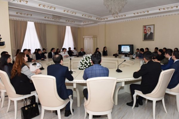 Sumqayıtdakı Heydər Əliyev Mərkəzində Xocalı soyqırımı qurbanlarının xatirəsi anılıb Sumqayıtdakı Heydər Əliyev Mərkəzində Xocalı soyqırımı qurbanlarının xatirəsi anılıb