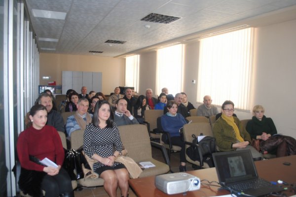 “ASAN xidmət” könüllüləri və Qərb Universitetinin əməkdaşları üçün seminarlar keçirilib