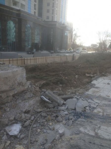 “Azəravtoyol” Müşfiqin Bakıdakı abidəsinin dağıdılmasına aydınlıq gətirdi - QALMAQAL