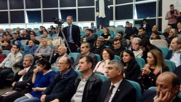 Xocalı soyqırımı qurbanlarının xatirəsi İzmirin Bornova bölgəsində anılıb - FOTOLAR