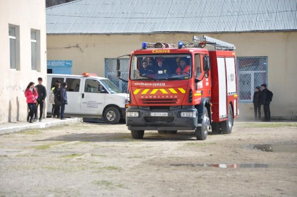 Sumqayıtda  "Ümumdünya Mülki Müdafiə Günü" münasibəti ilə tədbir keçirilib - FOTOLAR
