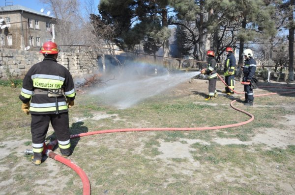 Sumqayıtda  "Ümumdünya Mülki Müdafiə Günü" münasibəti ilə tədbir keçirilib - FOTOLAR