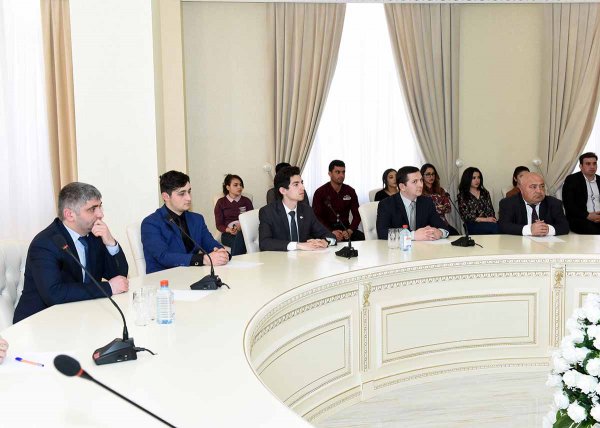 Sumqayıt hadisələri ilə bağlı dəyirmi masa keçirilib – FOTOLAR