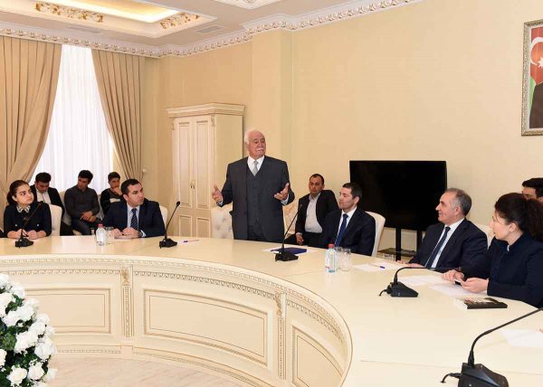 Sumqayıt hadisələri ilə bağlı dəyirmi masa keçirilib – FOTOLAR