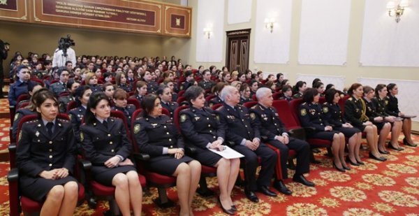 Ramil Usubov qadınlarla bağlı əmr verdi Ramil Usubov qadınlarla bağlı əmr verdi