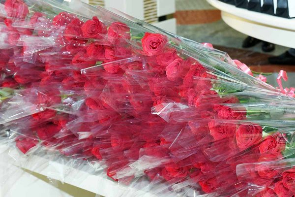 Zakir Fərəcov Sumqayıt qadınlarını təbrik etdi – FOTOLAR Zakir Fərəcov Sumqayıt qadınlarını təbrik etdi – FOTOLAR