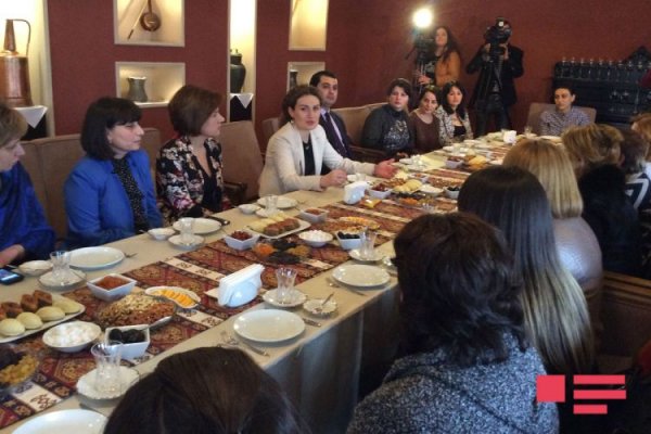 Gürcüstanın dövlət naziri: “Azərbaycan orta məktəblərində ana dilinin öyrədilməsinə diqqət yetiririk” Gürcüstanın dövlət naziri: “Azərbaycan orta məktəblərində ana dilinin öyrədilməsinə diqqət yetiririk”