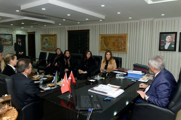 Millət vəkilinin Azərbaycan küçəsi təklifini İsparta bələdiyyə başqanı dəstəklədi