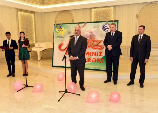 Sumqayıtlı gənclər Bahar bayramını qeyd ediblər-FOTO
