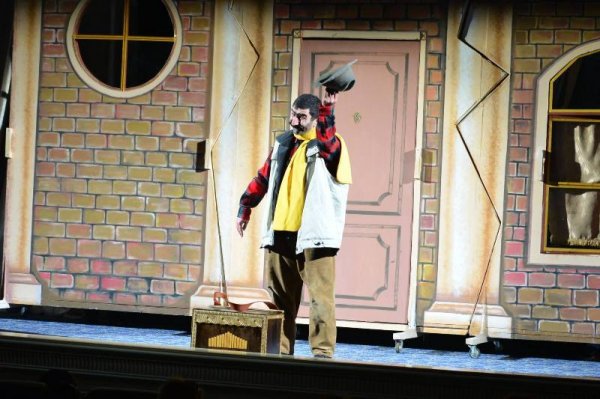 Sumqayıt Dövlət Dram Teatrının kollektivi Novruz bayramı ərəfəsində kimyaçılar qarşısında çıxış edib Sumqayıt Dövlət Dram Teatrının kollektivi Novruz bayramı ərəfəsində kimyaçılar qarşısında çıxış edib