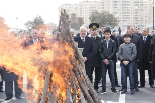 Sumqayıtda möhtəşəm Novruz şənliyi keçirildi - FOTOSESSİYA Sumqayıtda möhtəşəm Novruz şənliyi keçirildi - FOTOSESSİYA