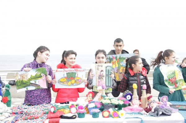 Sumqayıtda möhtəşəm Novruz şənliyi keçirildi - FOTOSESSİYA Sumqayıtda möhtəşəm Novruz şənliyi keçirildi - FOTOSESSİYA